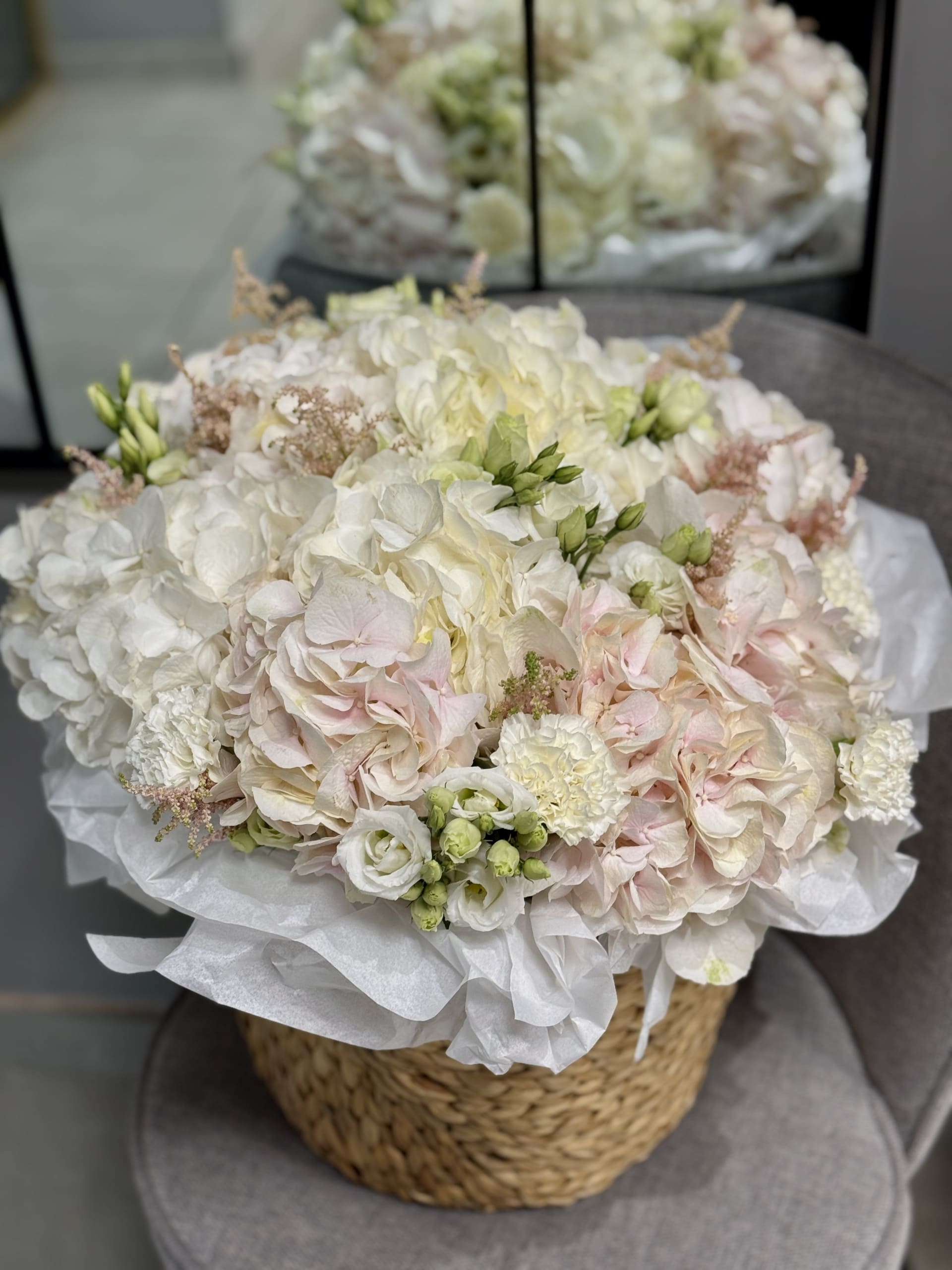 kompozitsiya-v-korzine-key:-klyuch-k-serdtsu-lyubimoy