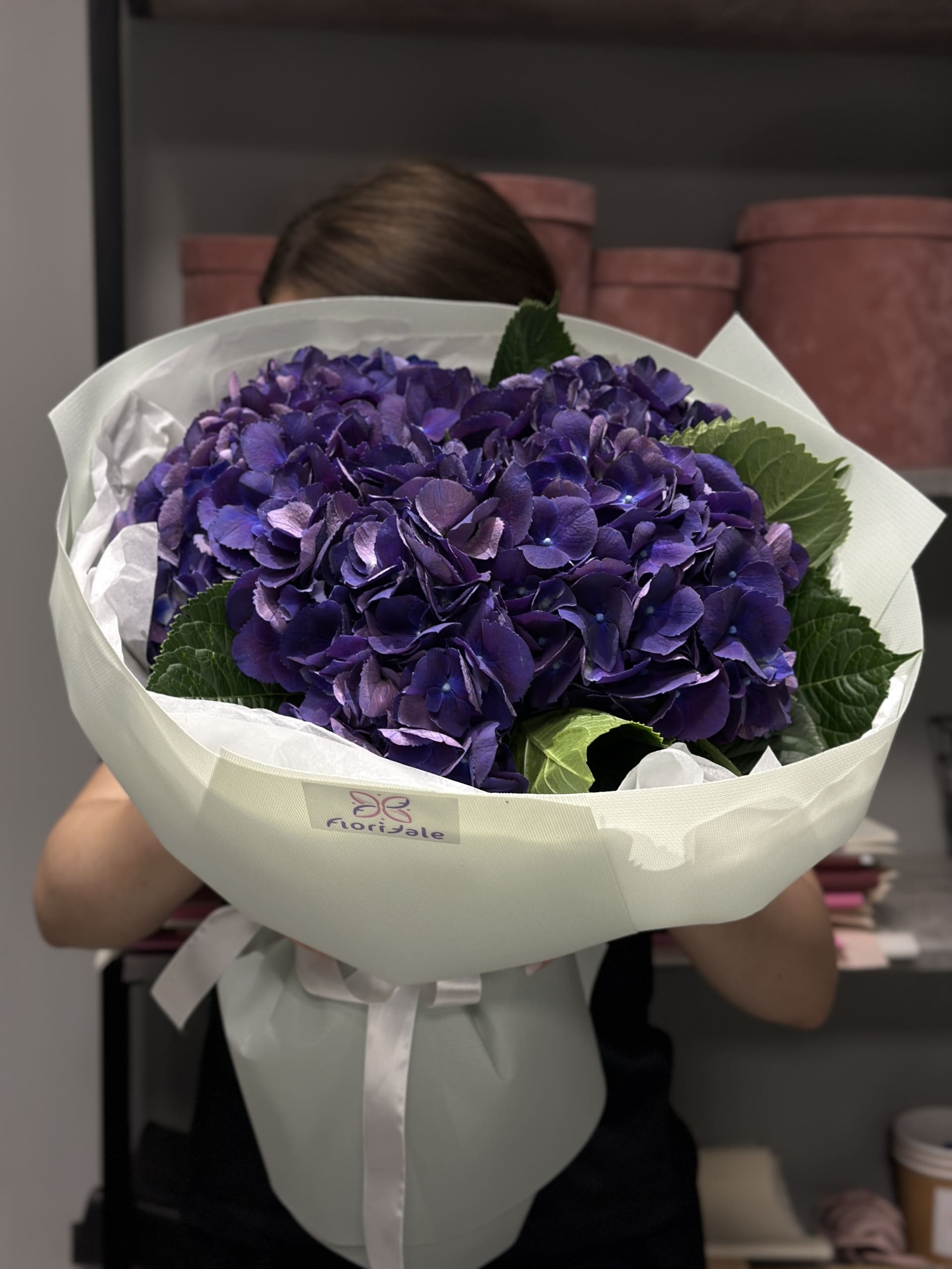 buket-gortenziy-nyui:-fioletovoe-velikolepie