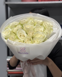 buket-roz-angel:-tonkaya-grany-mezhdu-krasotoy-i-svetom